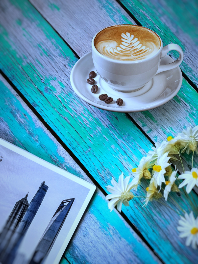 如何使用简单的方法去除水壶里的茶渍