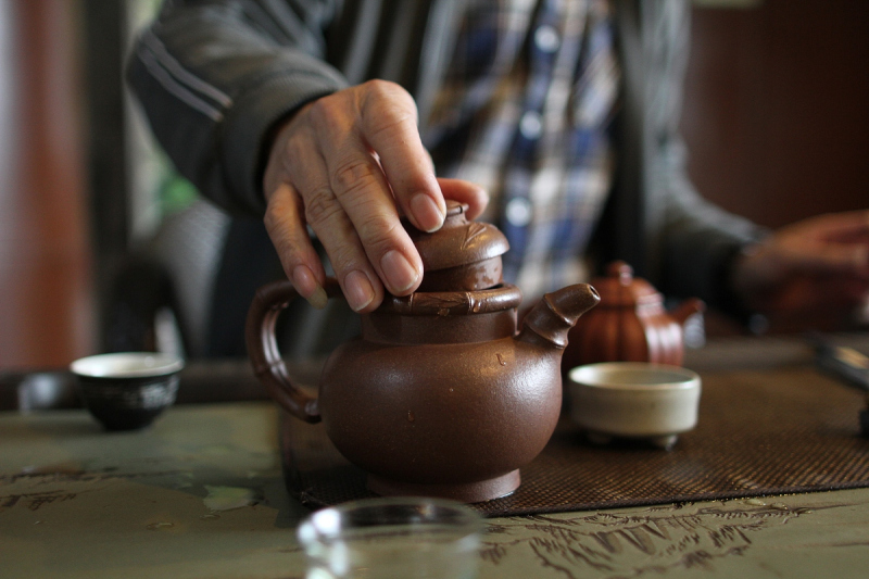 紫砂壶只能泡一种茶：如何正确使用紫砂壶？