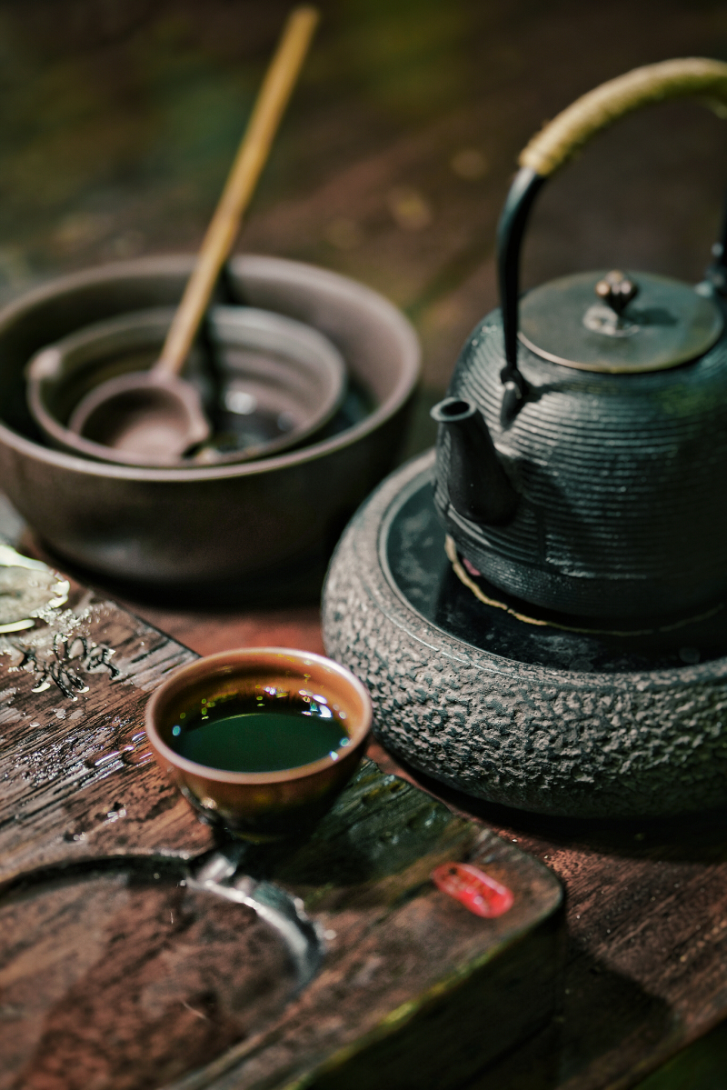 茶气氤氲的读音：令人陶醉的香气