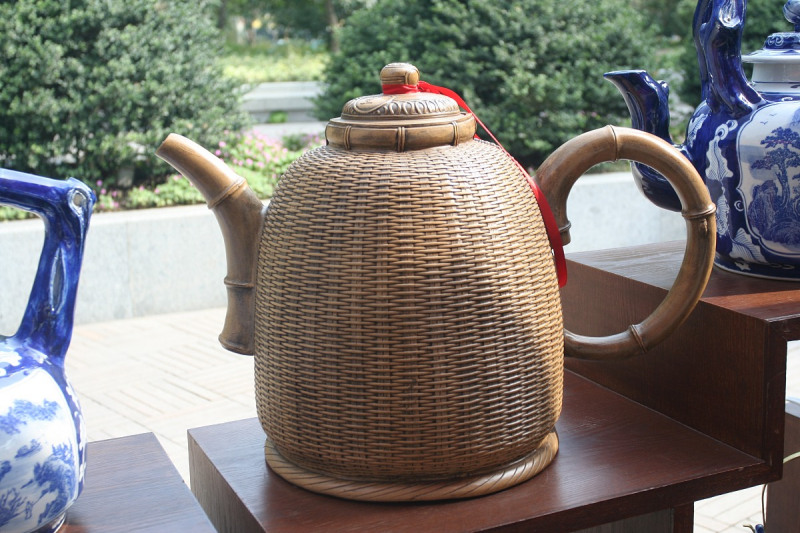 竹篓装普洱茶：传统装茶方式的魅力