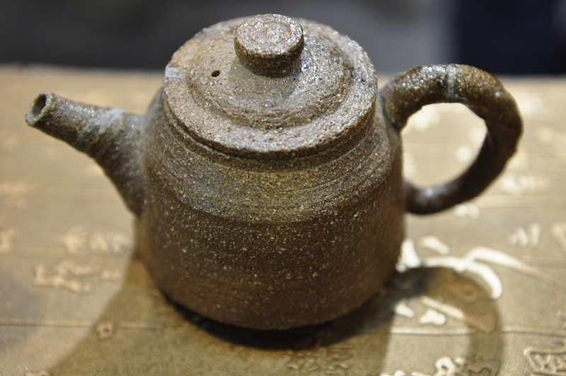 段泥柴烧壶适合泡什么茶:传统的中式茶壶 段泥柴烧壶适合泡什么茶:传统的中式茶壶