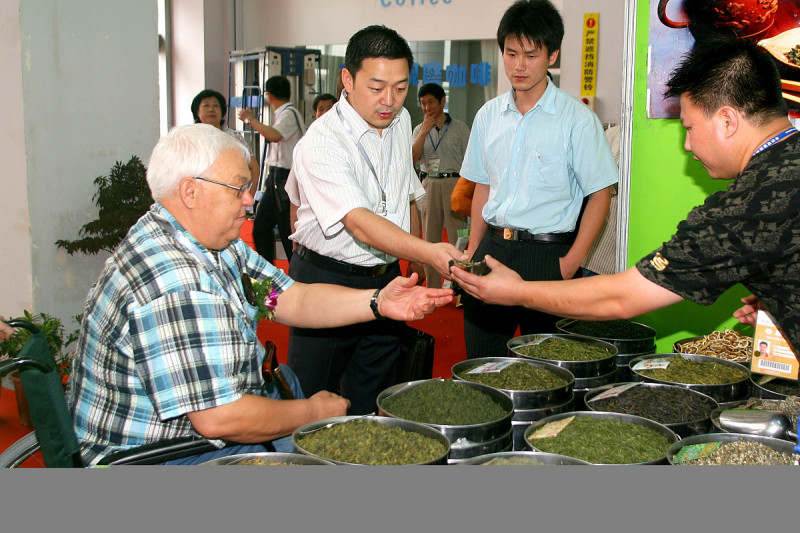 能否通过饮用安化黑茶降低血糖？