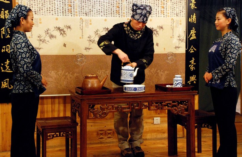 茶佬什么意思？探索这个广东方言词语的含义和用法