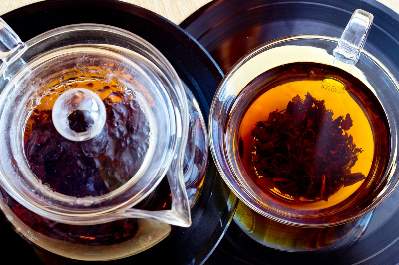 热水还是冷水：哪种方法更适合用黑茶煮？