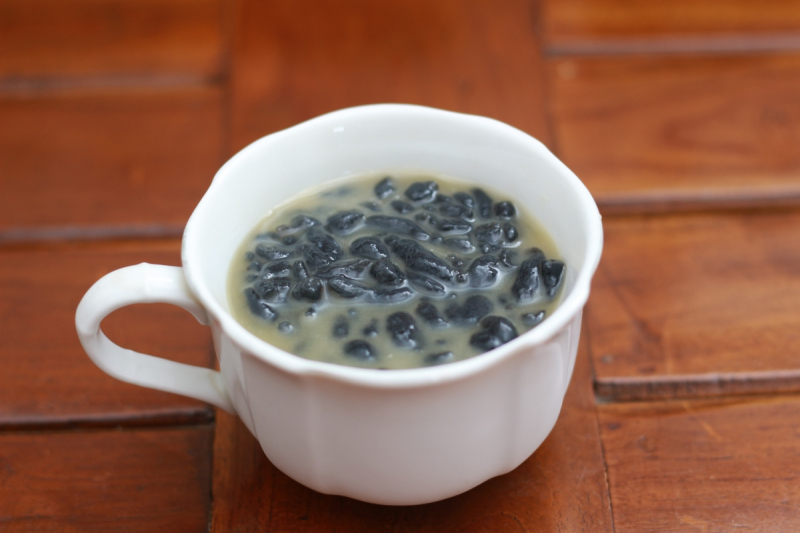 黑豆茶是什么：营养价值、热量及制作方法