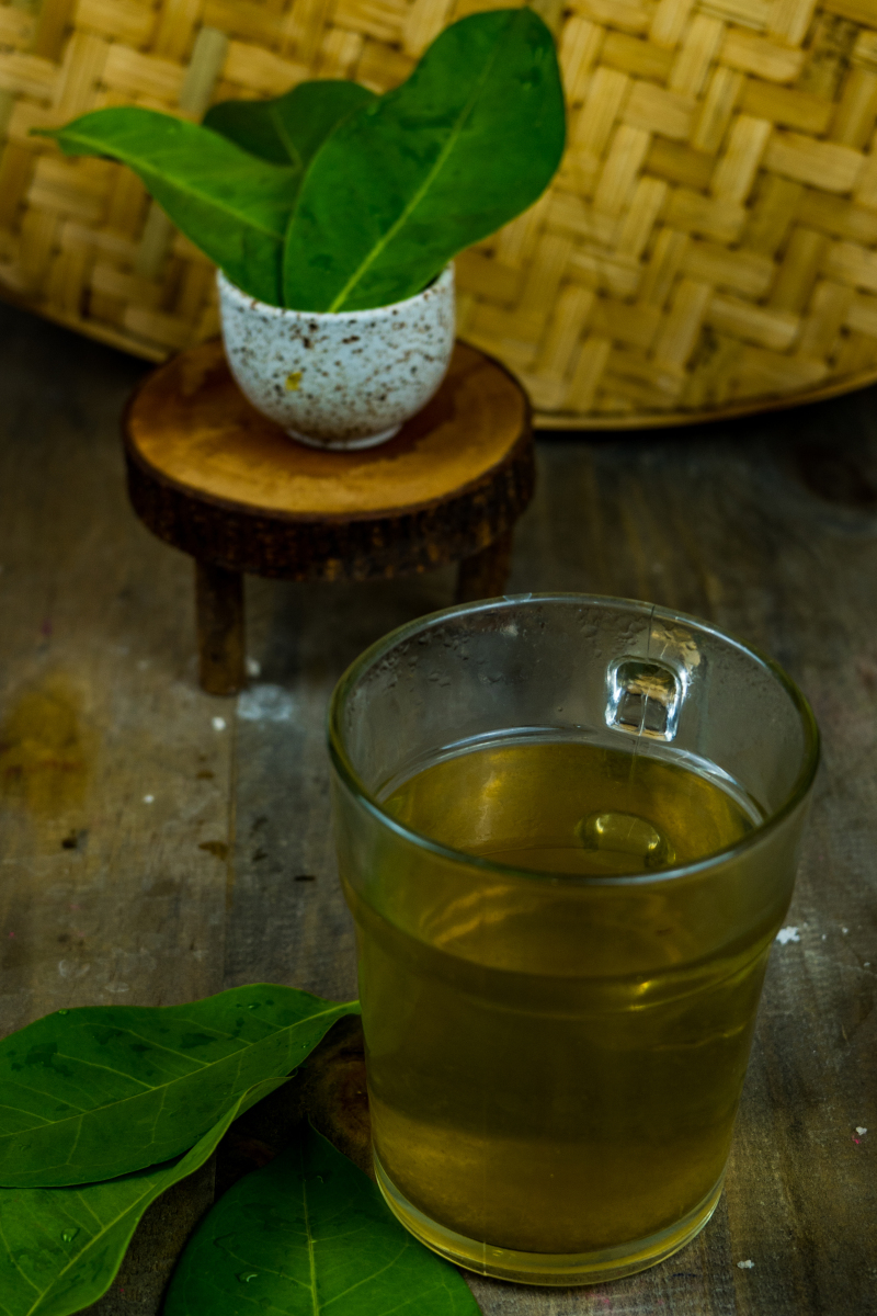 透明茶是什么颜色- 了解透明茶的颜色与特征