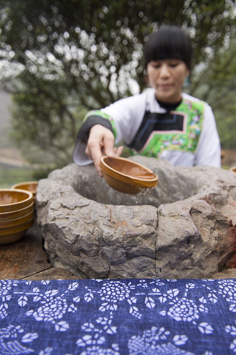 黄金茶什么时候喝最好：从时间、温度、场合三个方面来解析