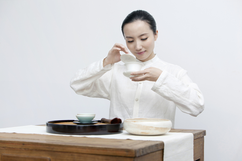 喝完茶恶心想吐：喝茶的正确姿势和避免恶心的方法！